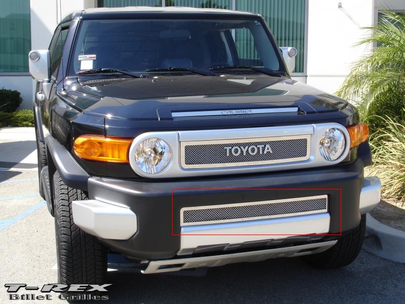 T-Rex Toyota FJ Cruiser - Upper Class Series - Bumper Grille - Polished Stainless Steel 2007+