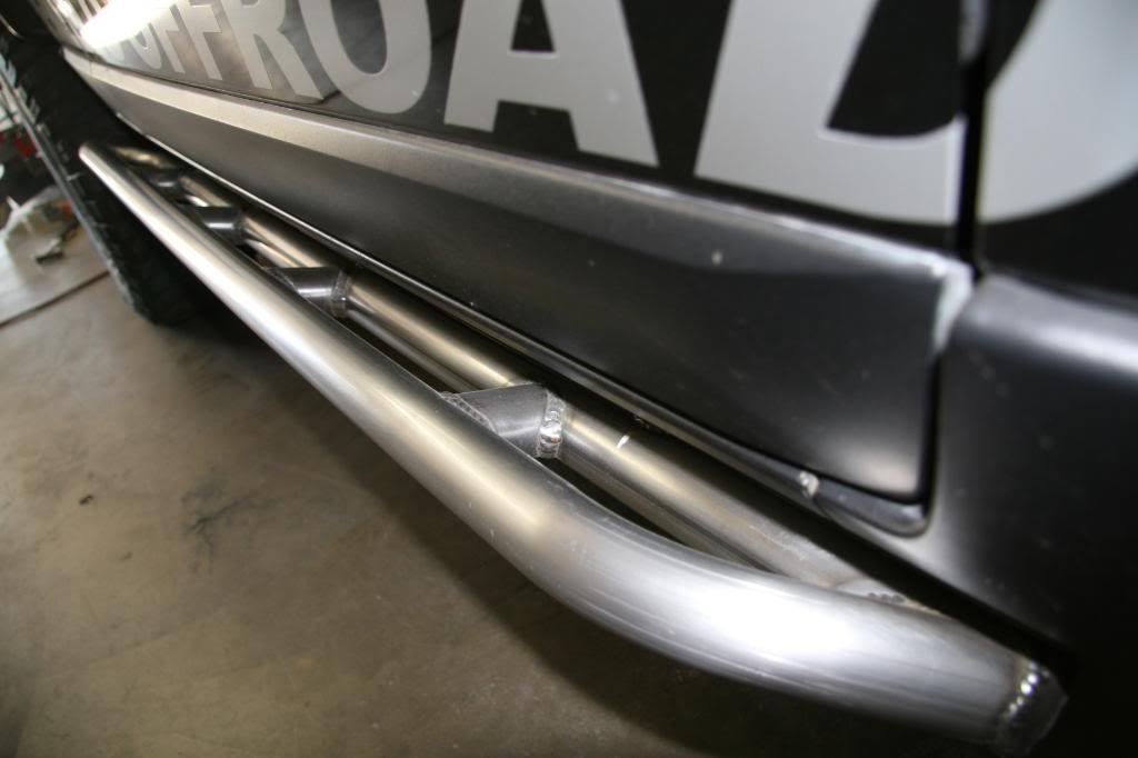 Demello Off-Road FJ Round Tube Sliders Demello Off-Road FJ Round Tube Sliders