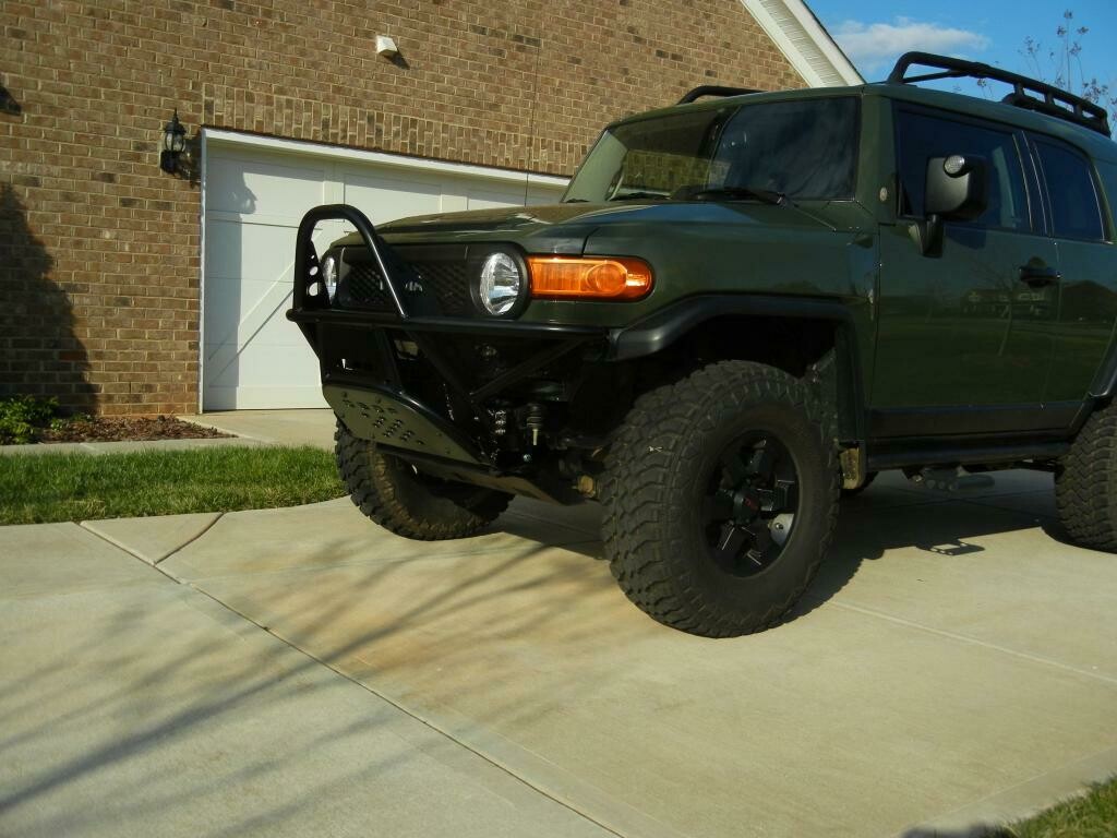 Orange Boxx FJ Cruiser Tube Bumper with Stinger - Click Image to Close