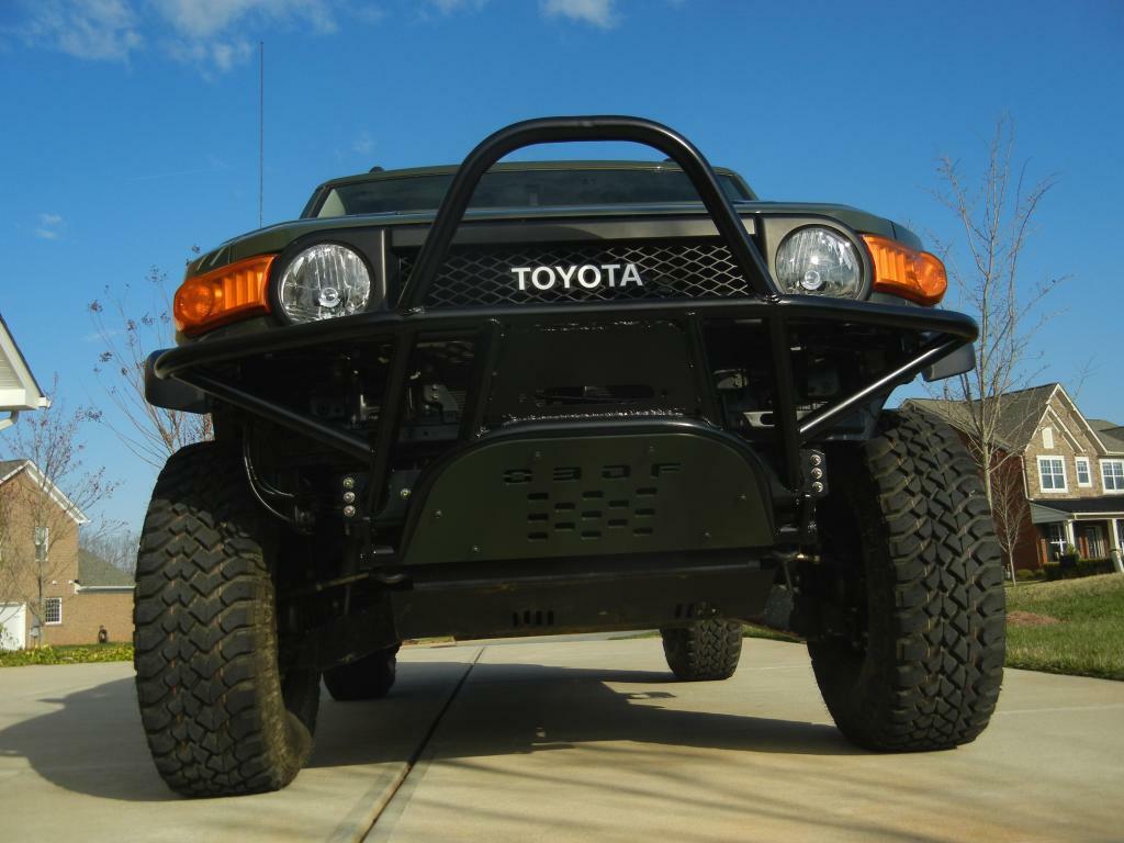 Orange Boxx FJ Cruiser Tube Bumper with Stinger - Click Image to Close