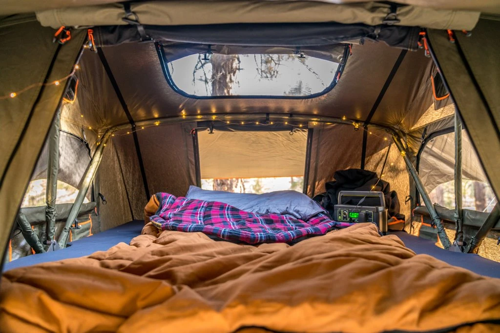 Roam Vagabond Rooftop Tent XL w/Annex
