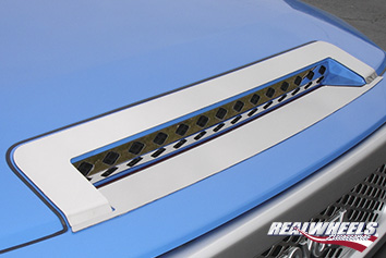 Real Wheels S.S. Hood Trim Real Wheels S.S. Hood Trim