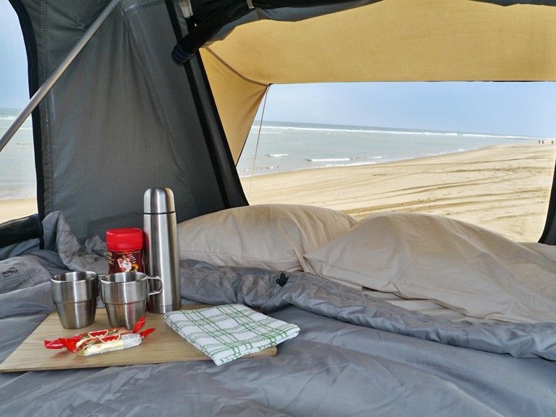 Front Runner Feather-Lite Roof Top Tent - Click Image to Close