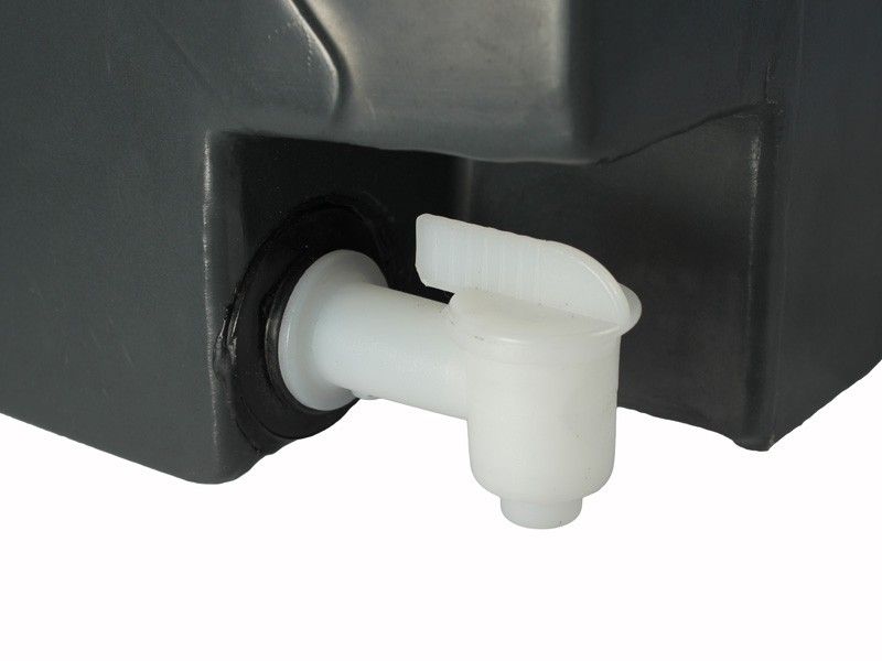 Front Runner Plastic Water Jerry Can With Tap - Click Image to Close
